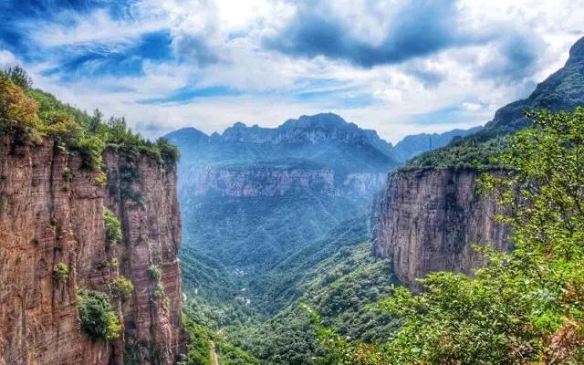 湖北周边5日自驾游：河南少林寺-古都洛阳-峡谷极品云台山-太行明珠郭亮村5日自驾游