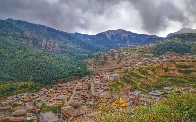 北京出发甘南12日自驾游：崆峒山-扎尕那-四姑娘山-卧龙大熊猫12日自驾游